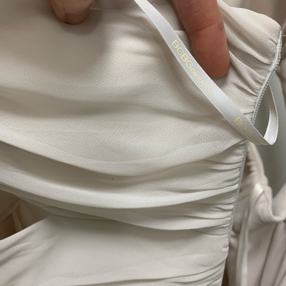 NWT BCBG Cutout Dress Size 4 Cream - Picture 8 of 15